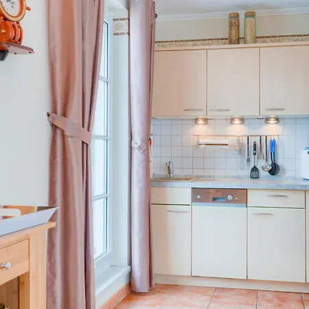 Dornbusch, Penthouse 9