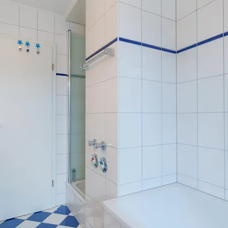 Dornbusch, Penthouse 9 ビンツ